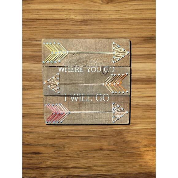 String Art Primitives By Kathy – Queen Bee, Kit Per Chiodi E Fili, Dimensioni 20,3 X 25,4 Cm, In Legno E Metallo